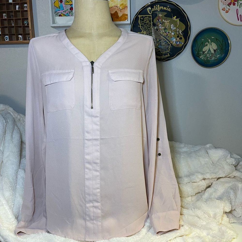 Maurices size M blush pink long sleeve blouse EUC